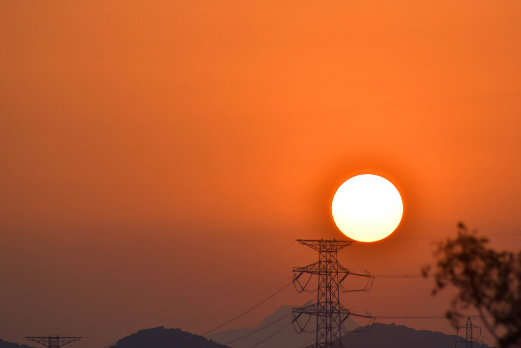 ベランダからの夕日　2020.5.4