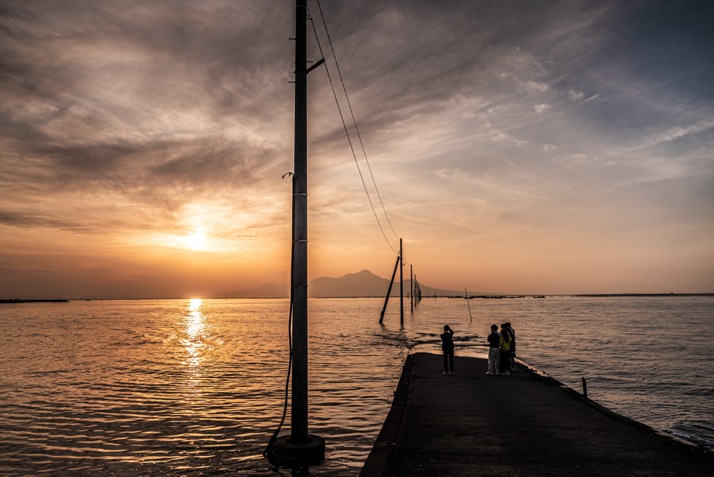 海床路の夕日