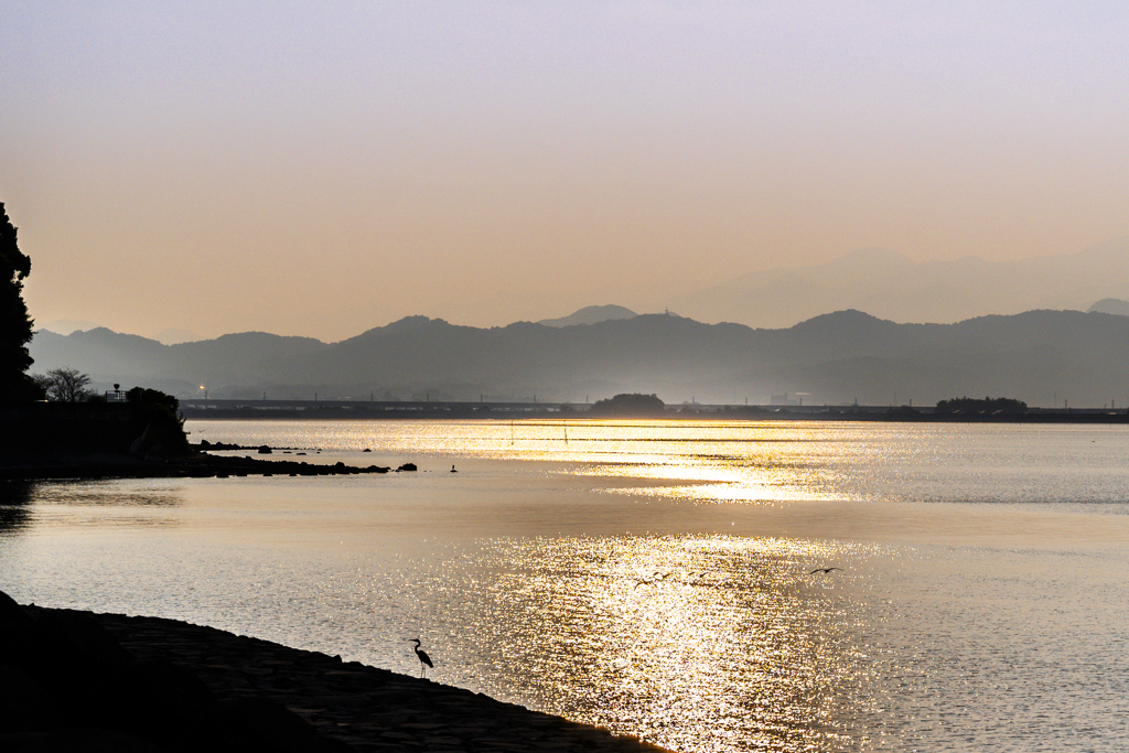 朝のキラキラ海