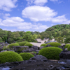 青空と雲と庭園