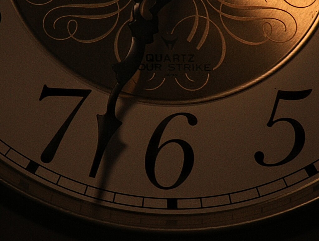 深夜の長針