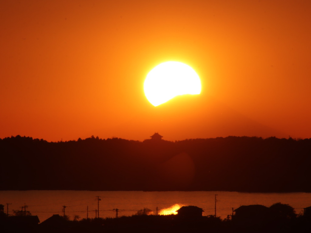 富士と城と太陽と！