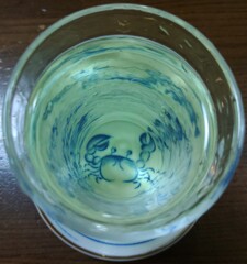 泳ぐ