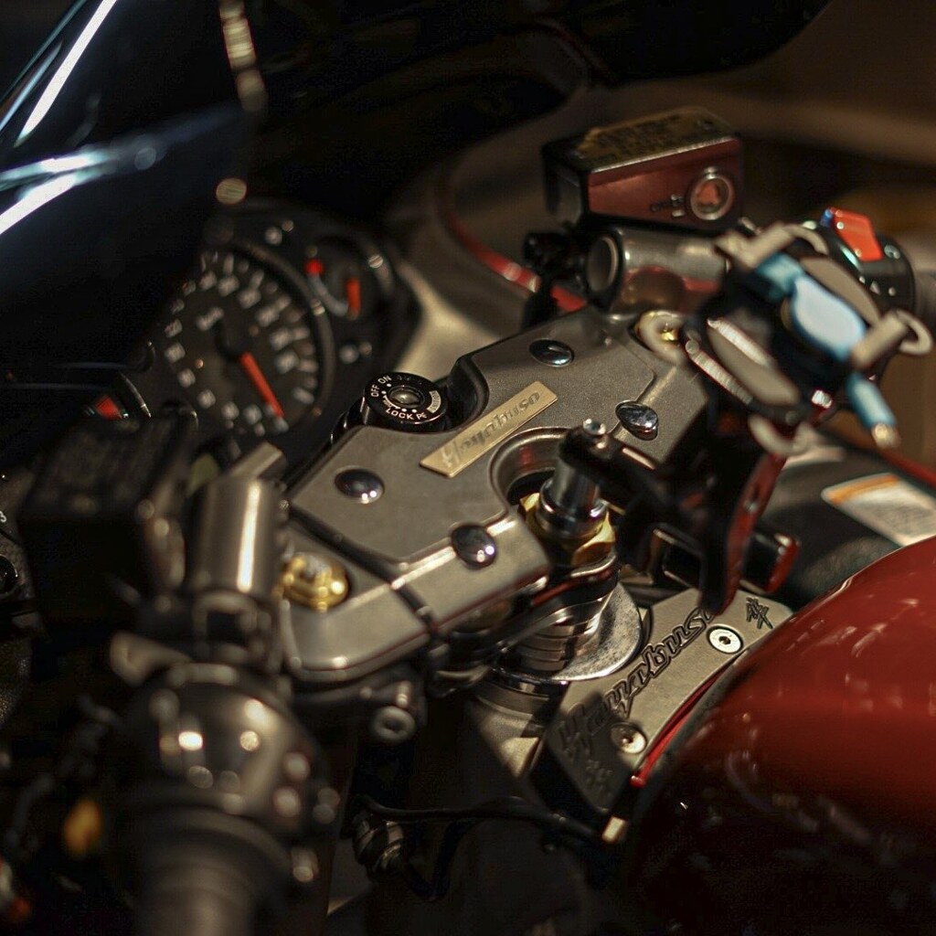 suzuki gsx1300r