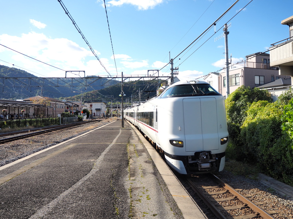 汽車ホームと特急