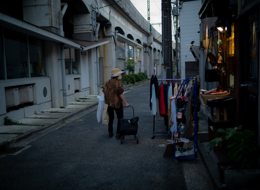 黄昏時の黄金町