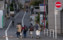 戦い済んで日が暮れて