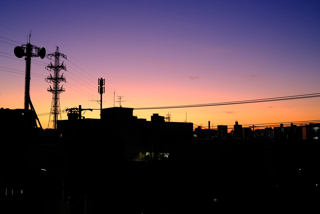 夜明けの町