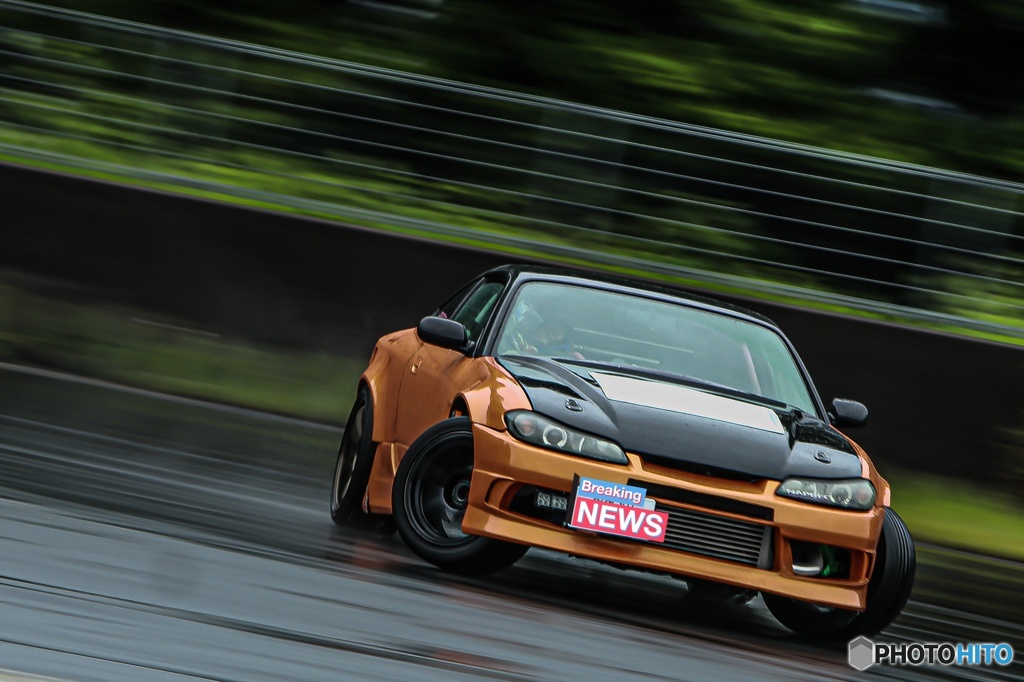 梅雨どきの一コマ