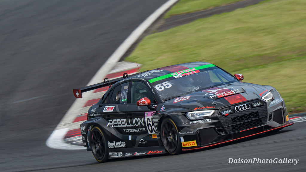 スーパー耐久 レベリオン Audi RS3 LMS