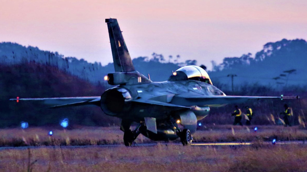 Ｆ２松島基地薄暮訓練