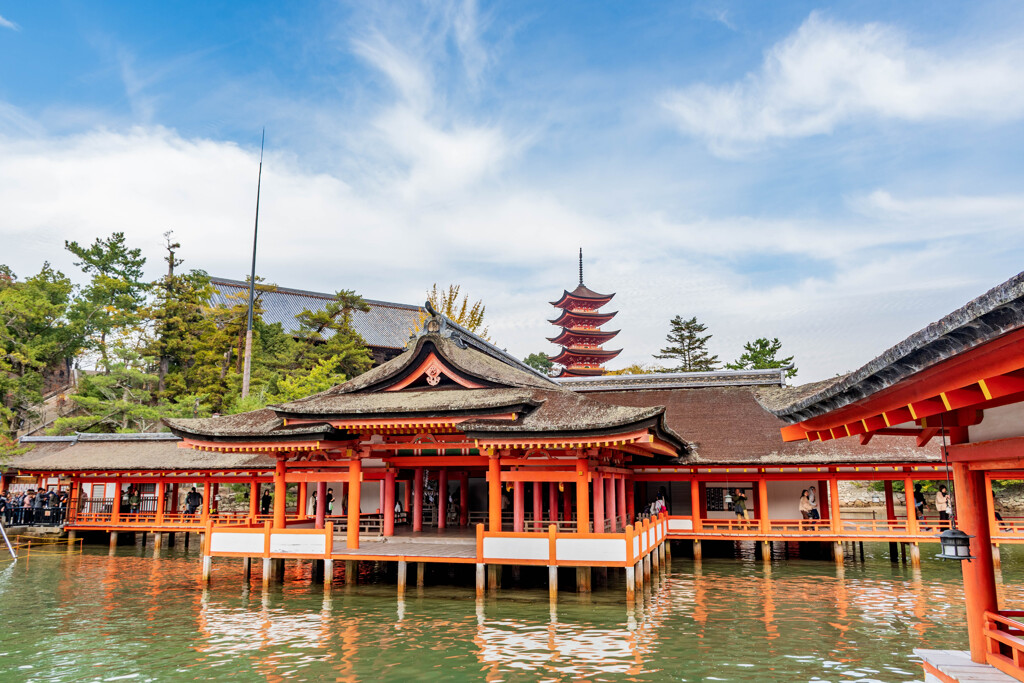 宮島の厳島神社　本殿（国宝）