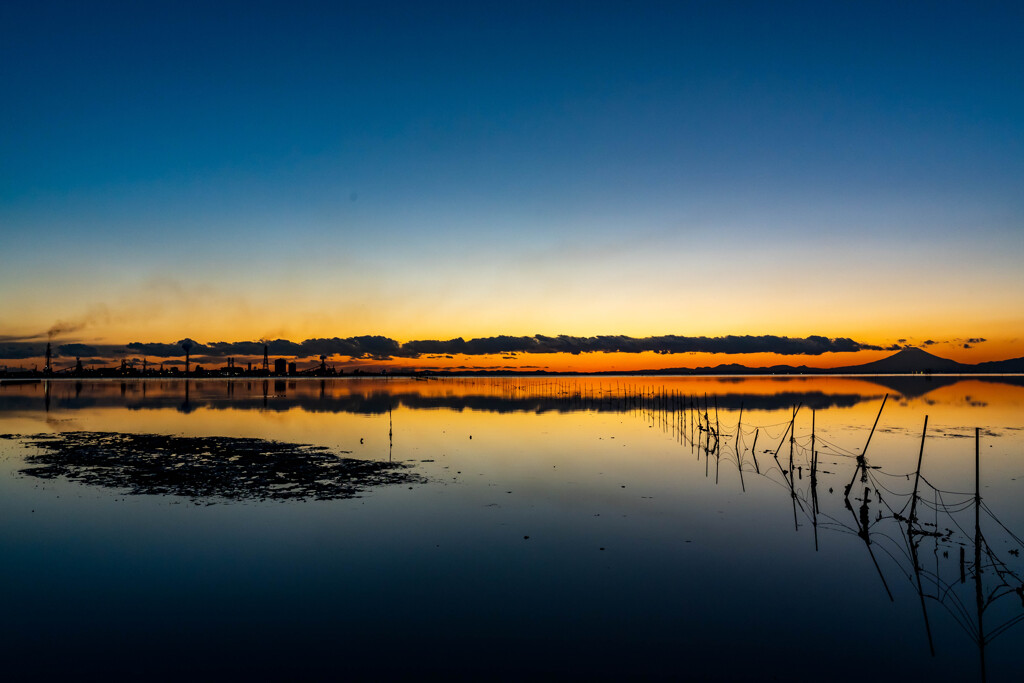 夕暮の水鏡