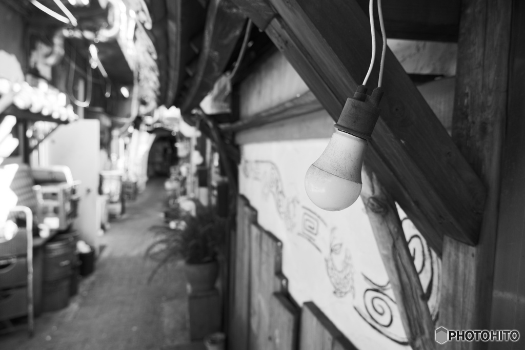 路地裏の奥