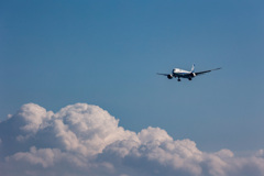 雲と飛行機