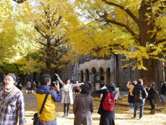 東京大学　正門付近