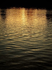日没の水面