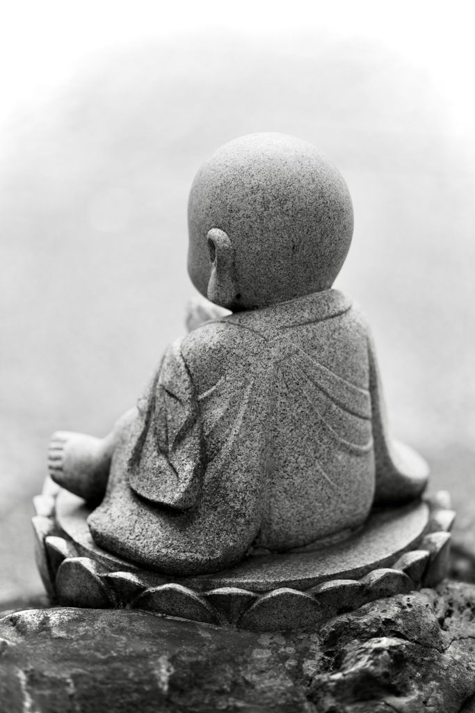 あどけない勤行