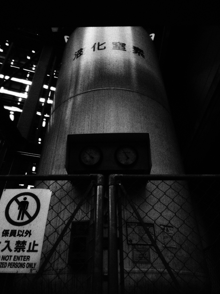 タンク（ラフモノクローム＋ソフトフィルター）
