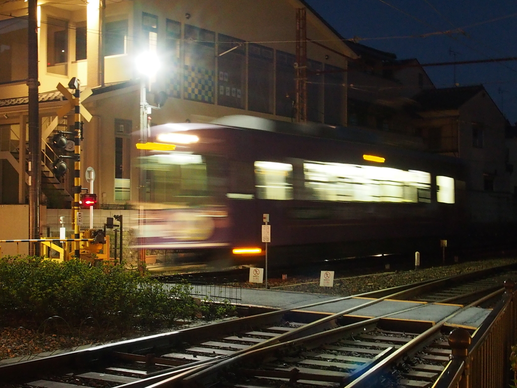 夜の入線