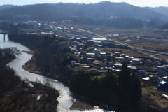 楯山公園から最上川を望む