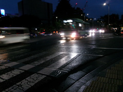 家路を急ぐ