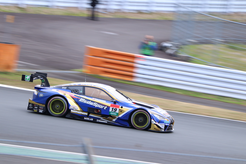 SGT×DTM Weds Sport ADVAN LC500