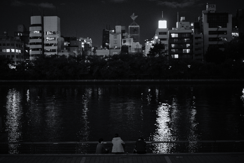 monochrome statics