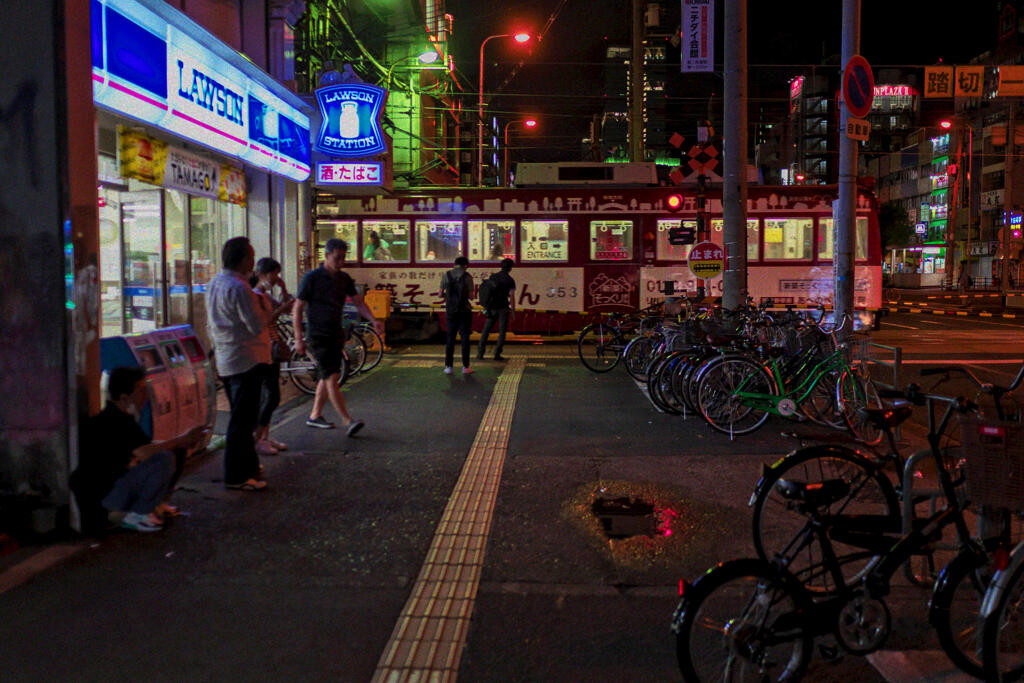 The Ammonia streets  -- 新今宮踏切