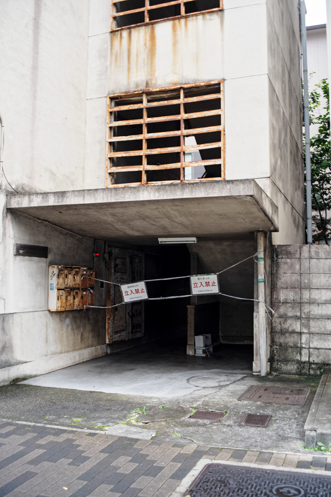 堀川通沿いの巨大廃墟