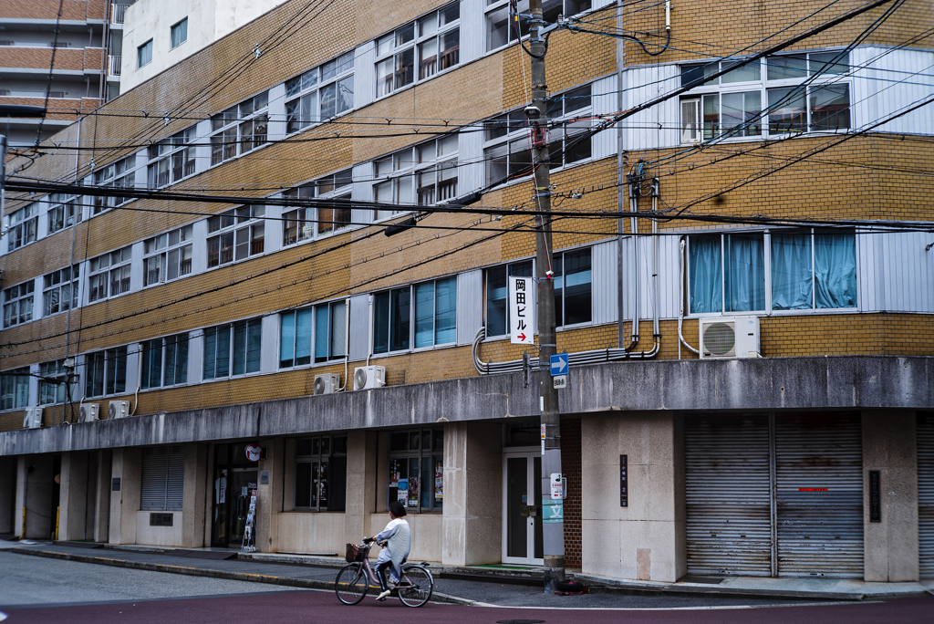 雑居ビルのイコン