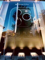 iPhone11でiPhone11を撮る