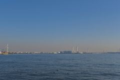横浜