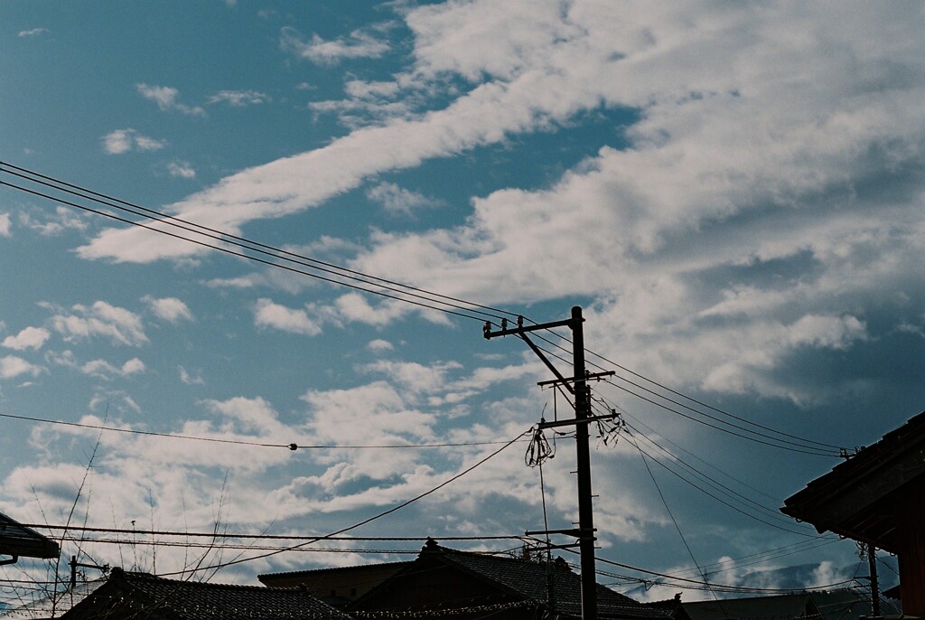 雲流れる