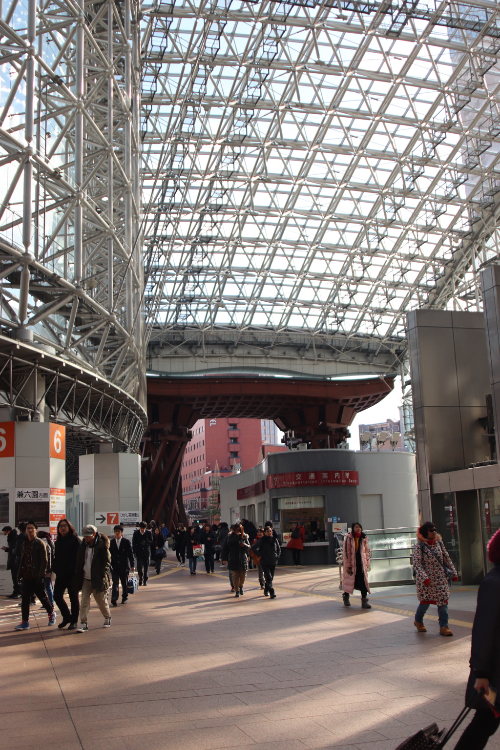 金沢駅 鼓門もてなしドーム
