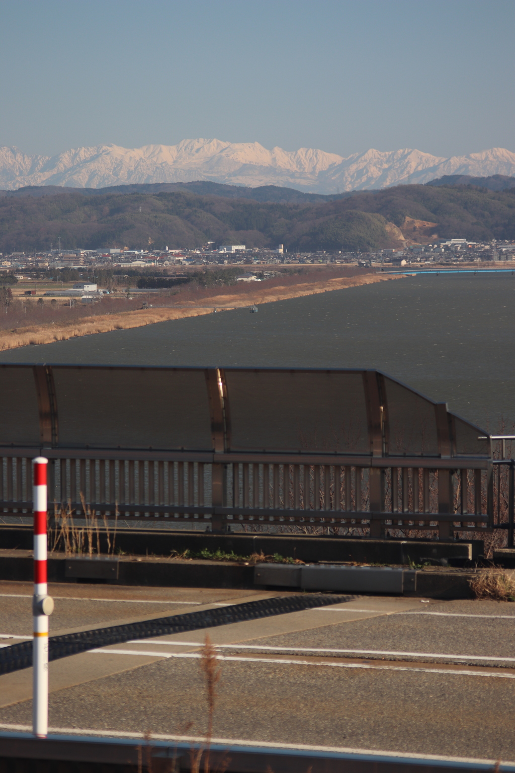 内灘町から見える立山連峰