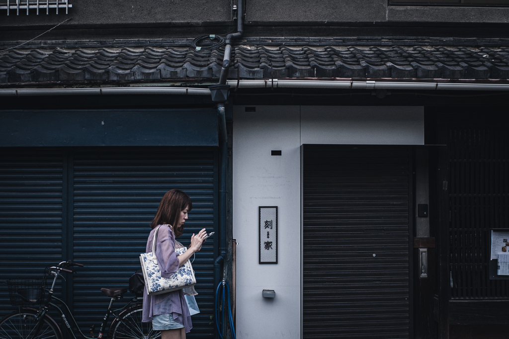 スマホでお店を検索...(^o^)