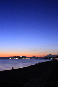 江ノ島と富士山