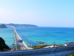 角島大橋の海