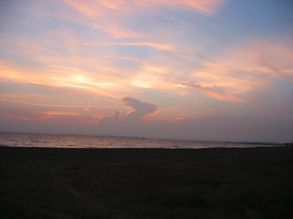 震災前の稲毛の海岸