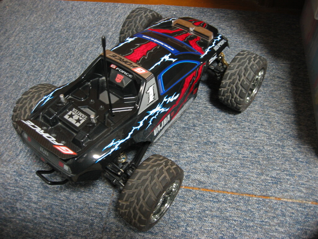 タミヤ 1/10 電動RCカー ヴァジュラ