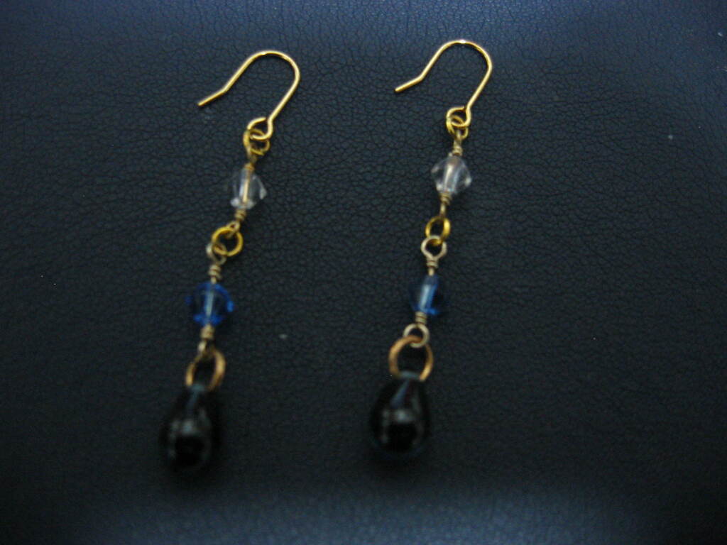 ハンドメイド作家KJ氏によるイヤリング