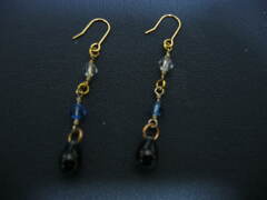 ハンドメイド作家KJ氏によるイヤリング