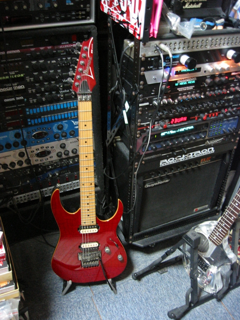 アイバニーズのギター