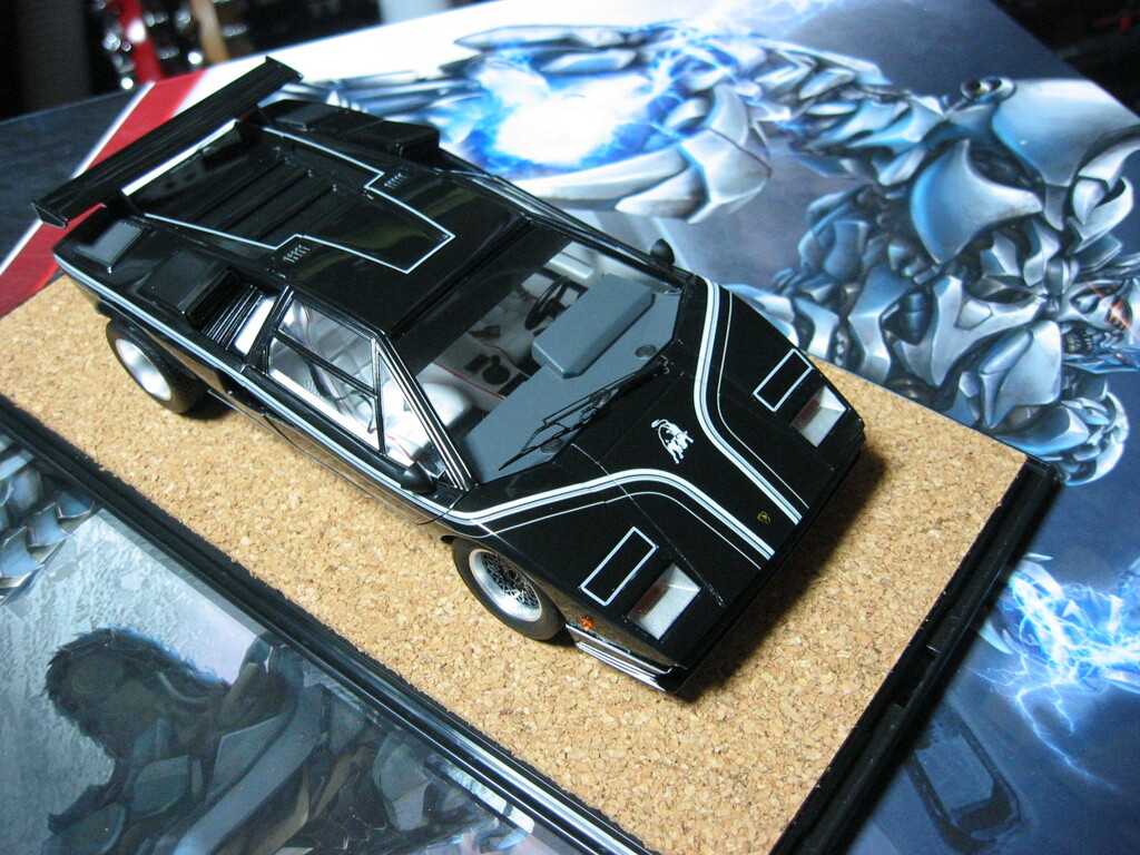 アオシマ 1/24 ランボルギーニカウンタックLP500R