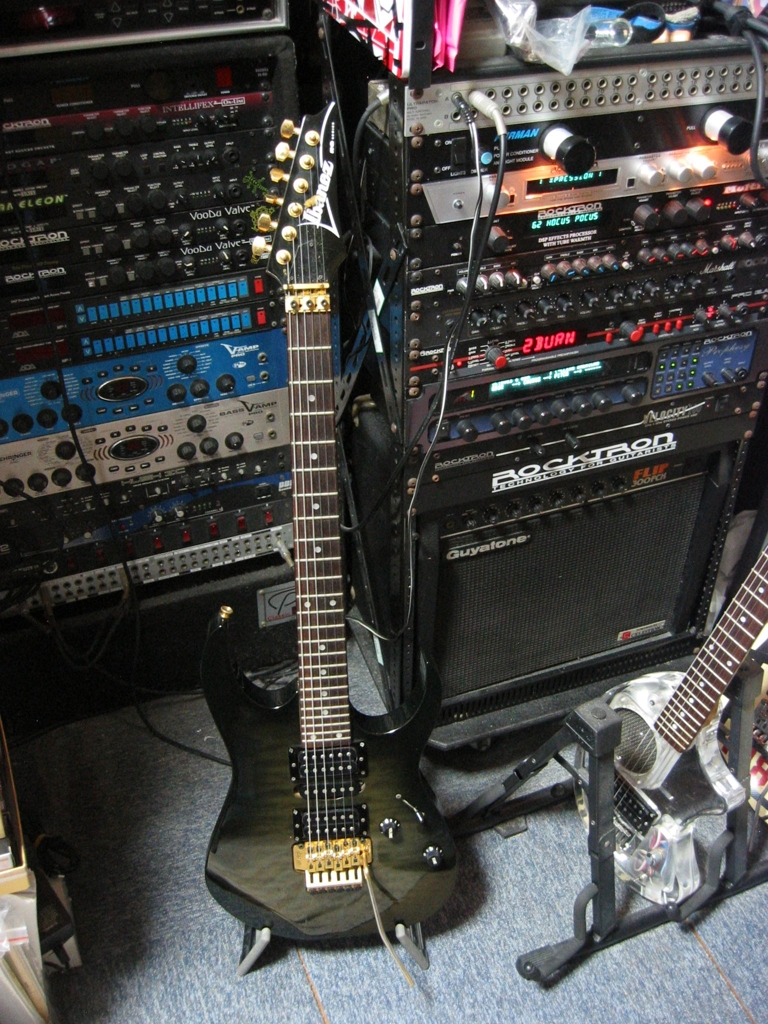 アイバニーズのギター