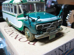 アリイ 1/32 ボンネットバス