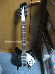 アリアプロⅡのリッケンバッカーコピー