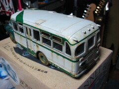 アリイ 1/32 ボンネットバス