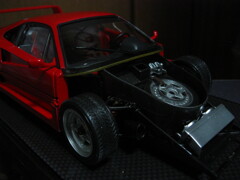 イタレリ 1/16 フェラーリF40